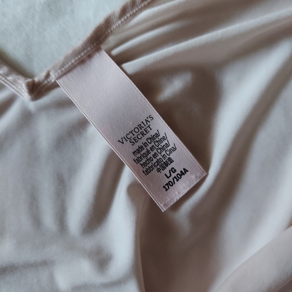 Victoria Secret Wet Look Glitter Lingerie - Picture 6 of 6